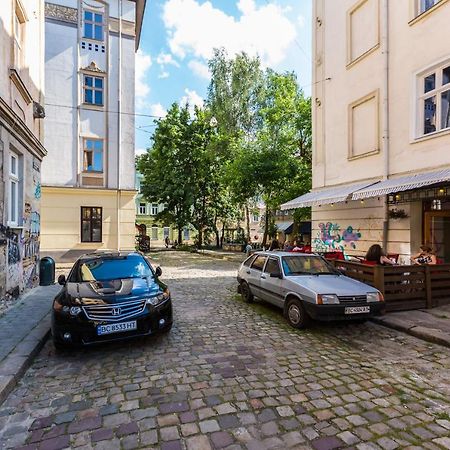 Квартира Подобово На Площі Ринок 39 リヴィウ エクステリア 写真